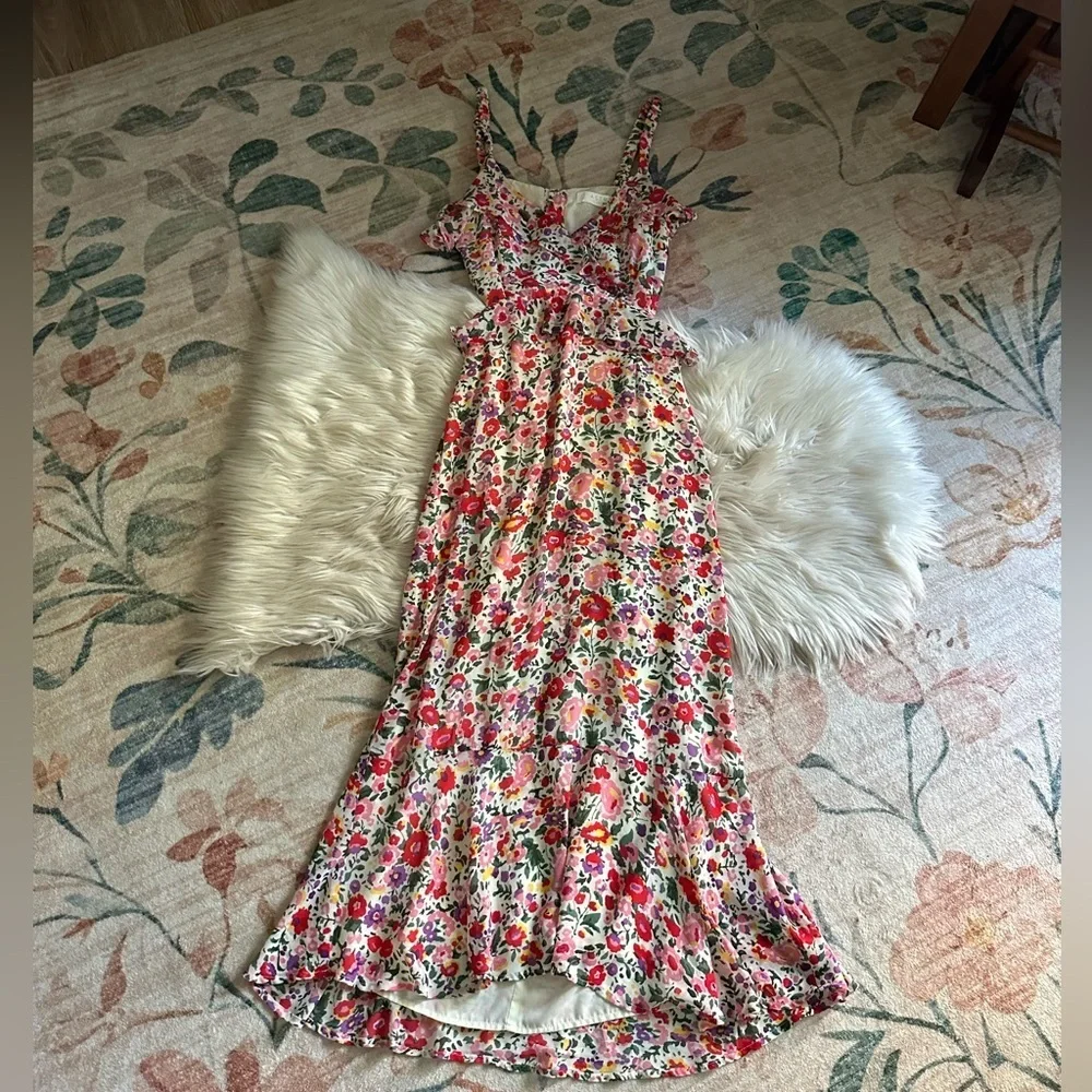 ASTR Wildflower Midi Dress In Red Floral - Picture 6 of 9